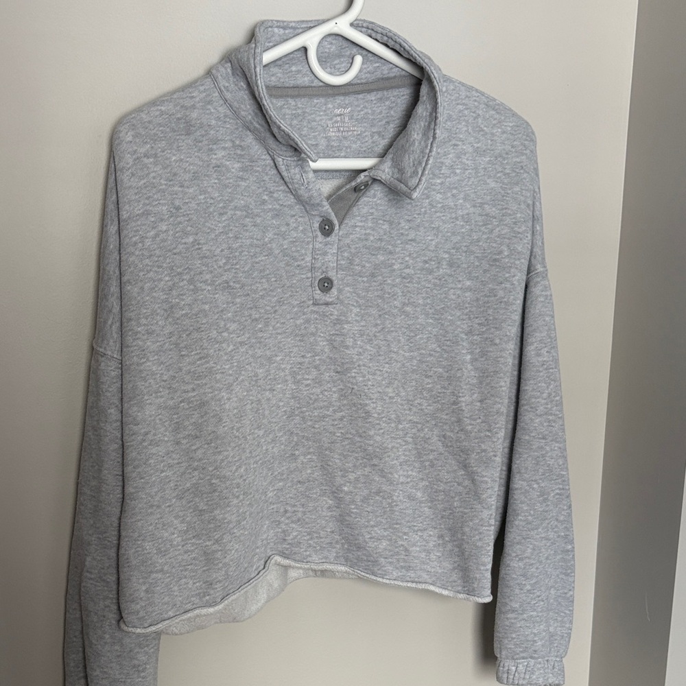 Aerie Light Gray Cropped Sweater